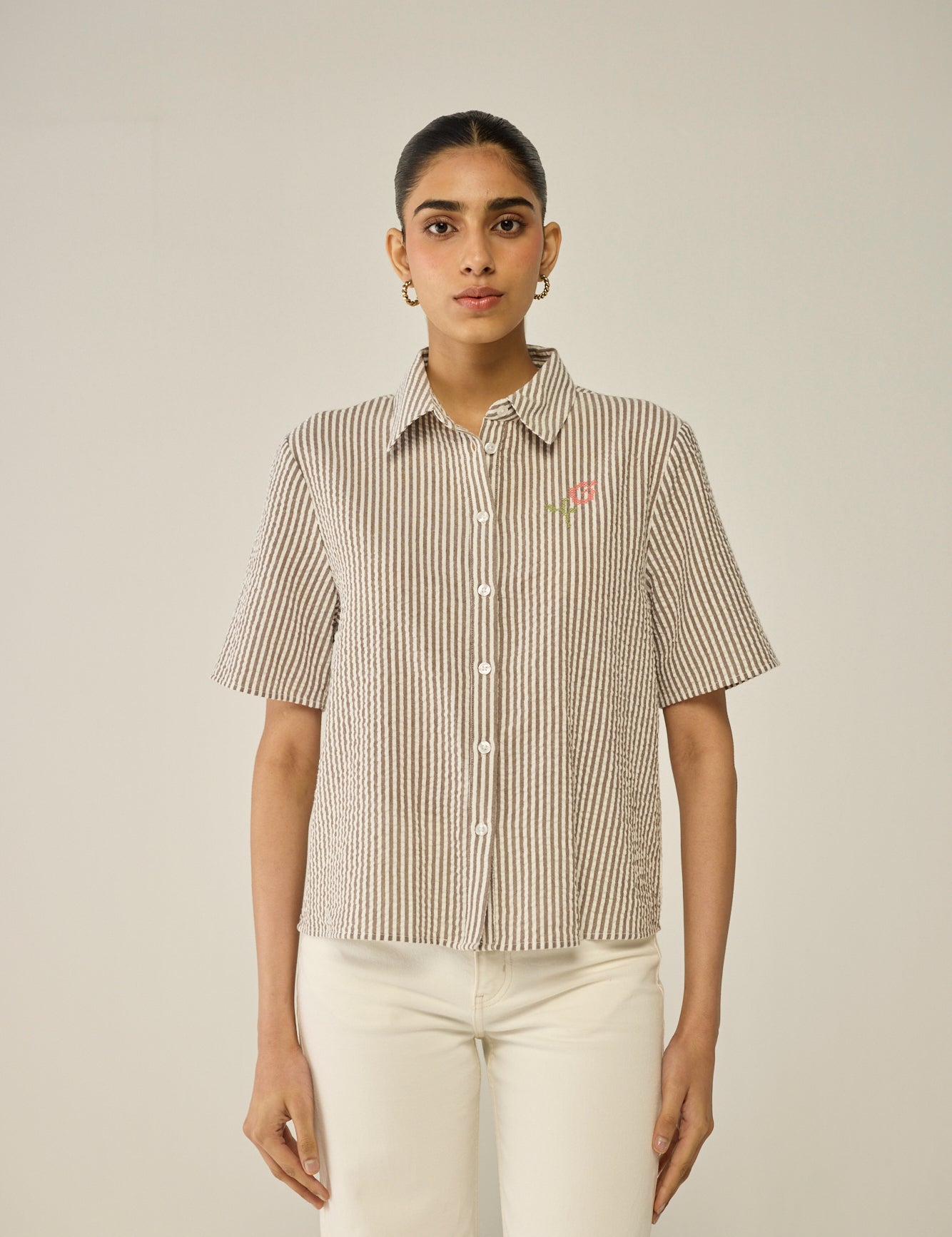 Half sleeve shirt