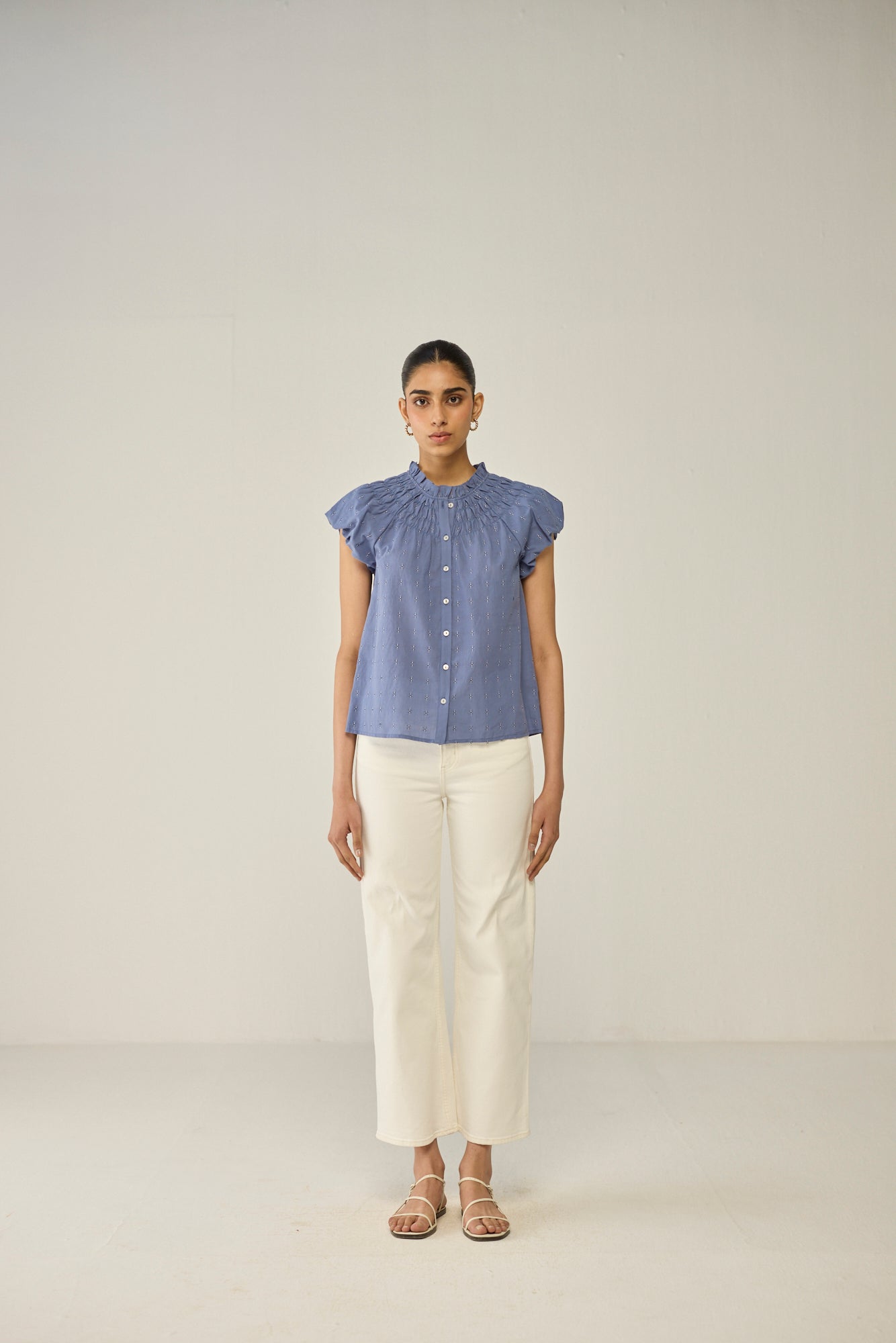 Round neck buttoned blouse