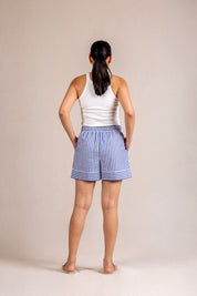 Blue striped shorts with contrast hem