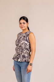 Floral print sleeveless blouse