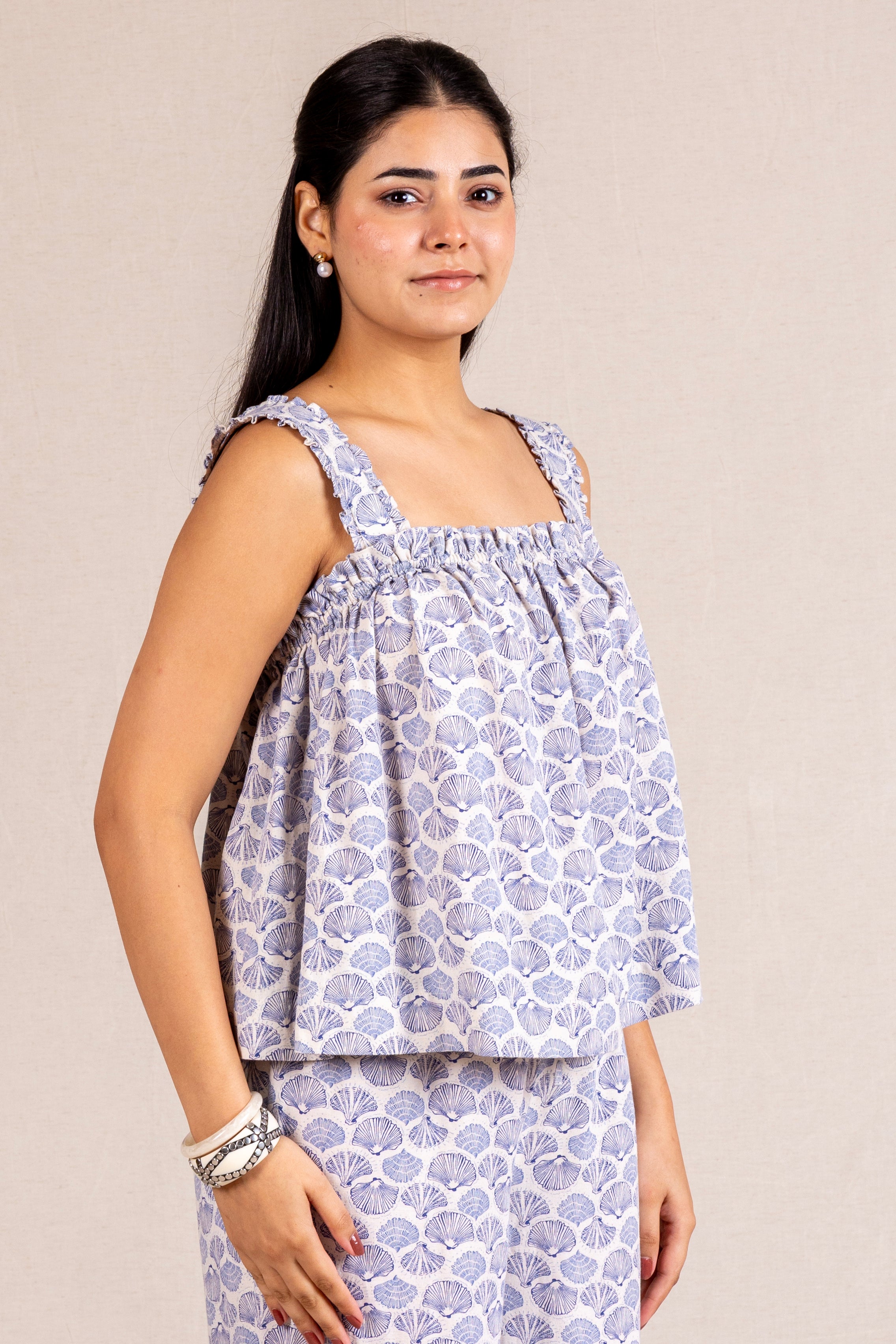 Blue shell print set